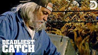 Wild Bill Helps Out on Deck!  | Deadliest Catch