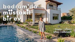 Bodrum'da Yaz-Kış Yaşanan Yalın ve Zevkli Bir Ev