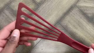 This Rachael Ray Spatula Set Is Durable & Works For All Food