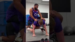 The core strength of rugby players 