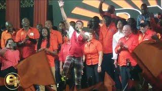 Beenie Man Big up Vybz Kartel & Buju While Performing Live For PNP Campaign