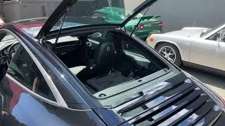 2008 Porsche Targa top operating