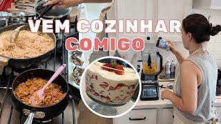 COZINHANDO PARA RECEBER EM CASA E TEMOS CORTINAS NA SALA!