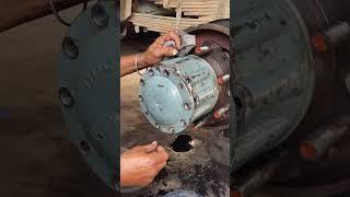 Truck Hub Fitting #hub #truck #fitting #repairing #mechanic #mechanist