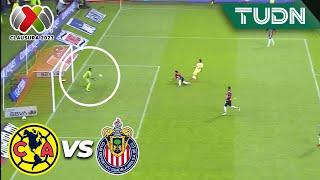 ¡CASI AUTOGOL! Briseño corta sobre Henry | América 0-1 Chivas | CL2023 - Semis | TUDN