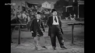 Let's twist again   Laurel et Hardy