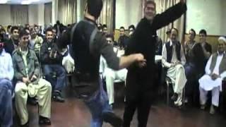 homayun sahebzai afghani mast dancing.flv