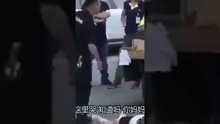 城管打死商贩 让女儿跪遗体前哭