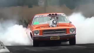 Opala queimando pneu