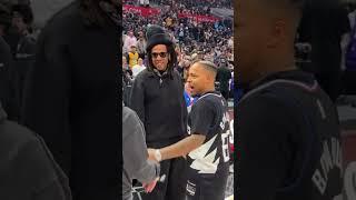 Bow Wow and Jay-z Link after the Clippers and Lakers Game.