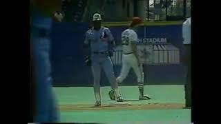 Tim Raines steals second off John Tudor