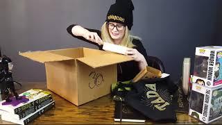 SYFY The Magicians Unboxing in Alice Quinn Cosplay