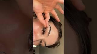 Easiest way to apply a false lash  #falselashes #makeuptutorial #makeup #ulta #sephora