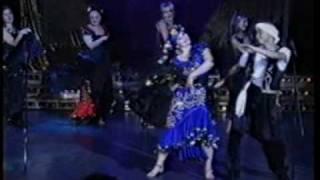 Даниэлла . PHARAOUNIC SCHOOL (MOSCOW 2003) Eskandarani dance.