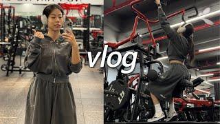 VLOGㅣ연말연초 돼지파티ㅣ체지방 불태우는 전신운동루틴ㅣ운동하는 직장인 헬스 브이로그