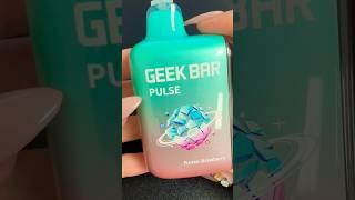 Unboxing Geek Bar Pulse Frozen Edition:Frozen Strawberry #smokecloud #vapesociety #vapecommunity