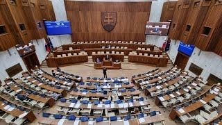 LIVE V parlamente sa čítajú výročné správy, rokovanie otvoril Žilinka