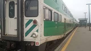 GO Transit 256 With 650 Arriving & Departing Bronte GO 8/28/24