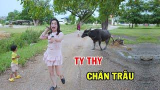 Ty Thy đi chăn trâu tại Campuchia, 12 tuổi đi bán chè với mẹ nơi xứ người - Ty Thy Vlog Gỏi đu đủ