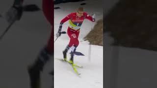 Bad timing for Erik Valnes when his ski breaks in the WC sprint in Planica #xcskiing