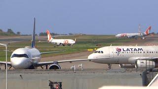 Movimento Extraordinário no aeroporto de Salvador - Pousos e decolagens incríveis 