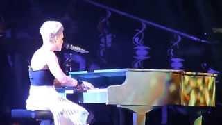 P!nk - The Great Escape on Piano Live In Manchester 14th April 2013