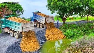 Good Full Video, Processing Filling Up The Land, Bulldozer KOMATSU D31p, Dump Truck 5Ton Unloading