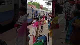 #shilpi#raj#song#shortvideo #trainvideo #railwaystation #jehanabad #whatsappstatus