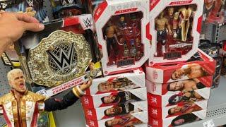 This STORE was LOADED! WWE Figure TOY HUNT