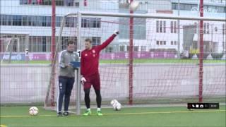 Neuer's No look save.... FC Bayern