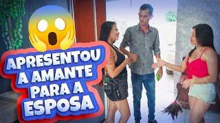 CORAJOSO: MARIDO APRESENTOU A AMANTE PRA ESPOSA