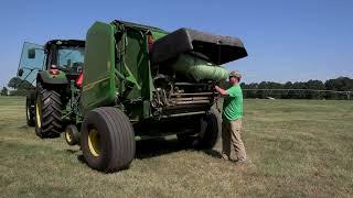 John Deere 451M Round Baler