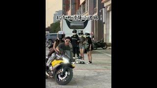 The stunt operation of the motorcycle is so smooth that every fans would want to sit on the back se