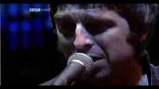 Oasis - Stop crying your heart out [live] @ Glastonbury 2004