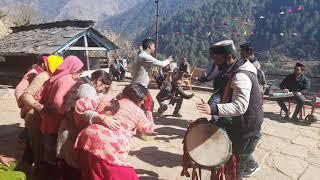 Traditional Garhwali Dance | Raaso  | Dhol | Garhwali Shaadi