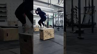 허리 통증에는 좀더 쉽지만 어려운(?) 변형와드 #crossfit #크로스핏 #버피박점오버 #스쿼트 #풀업