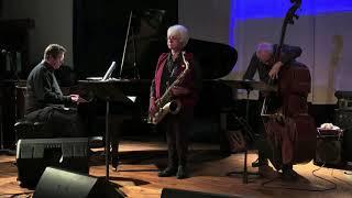 Lena Bloch & Feathery "Wintry Mix" (Lossing)