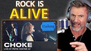 Pro Vocal Coach Reacts to ‘Choke’ by THE WARNING