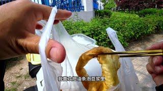 跑闪送的小姐姐日常：早上买的豆浆油条，中午才吃到嘴里