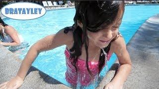 Brave Hayley (WK 182.6) | Bratayley