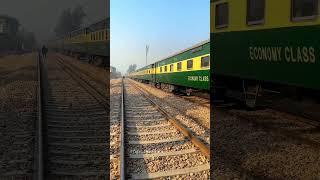 Train vs Data Cable  #railtrack #railaddictrik #railwayline #railwaytrack #raillatak #datacable