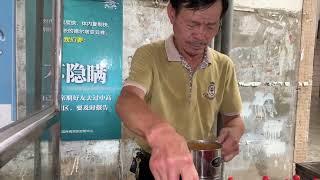 吃啾啾螺的季节到了，一杯10块，大叔卖了40多年买了几套房