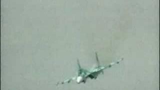 НЛО уничтожает Су-27?/UFO vs Su-27 airplane?