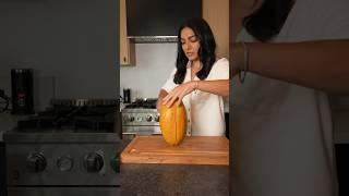 How to peel a papaya