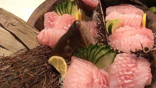 making grouper sashimi plate