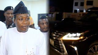 WATCH HOW OLOYE SUNDAY IGBOHO ARRIVED WITH HIS 50 MILLI NAIRA CAR TO CELEBRATE WITH ALH. AKANNI