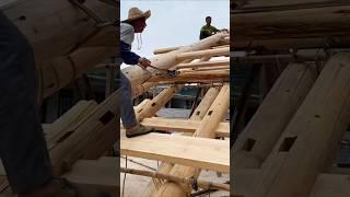 Log house construction and assembly process - good tools and machinery make work more efficient