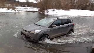 Ford Kuga через реку в брод (покатушки по бездорожью)