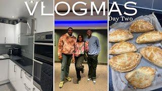 VLOGMAS 2: MOVIE NIGHT WITH  MY FAVES+ HOSTED A FRIEND IN MY NEW HOUSE + BAKE MEATPIE LIKE A PRO