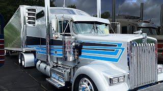 Fleenor Bros.' 2022 Kenworth W900